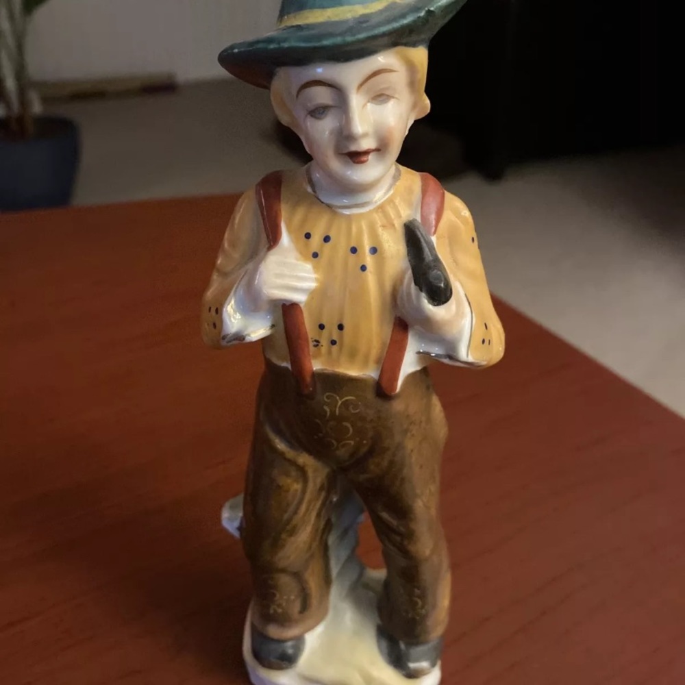 VINTAGE HAND PAINTED 8.25" TALL COLONIAL MAN FIGURINE MADE IN OCCUPIED JAPAN ART